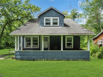 6 Western Blvd, Gillette, NJ, 07933