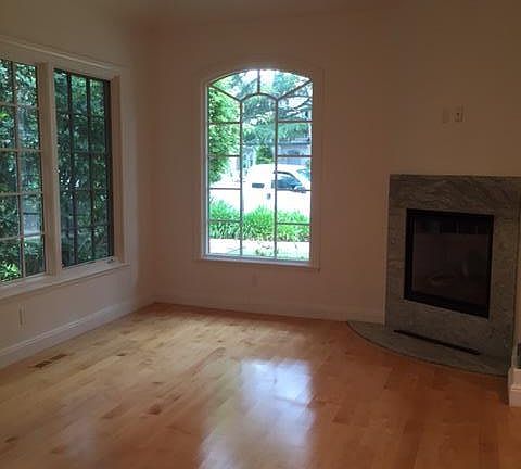3rd image of 260 Seale Ave