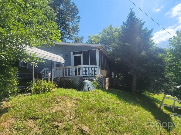 46 Retirement Ln, Sylva, NC 28779