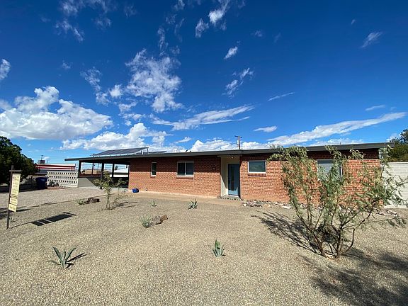 3rd image of 821 E Alta Vista St