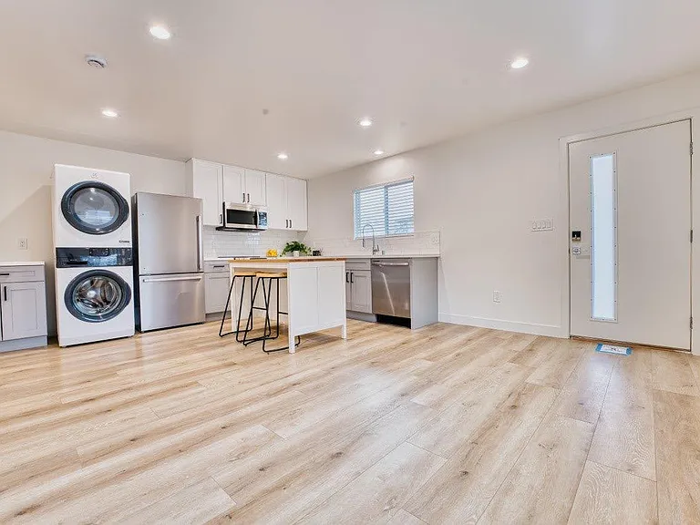 803 Maryann Dr #6 — Photo 11