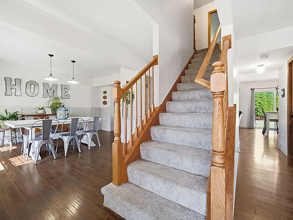 3rd image of 1220 Willow Way