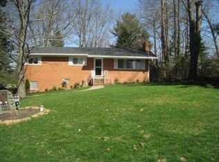 3831 N Glenridge Rd, Akron, OH 44319