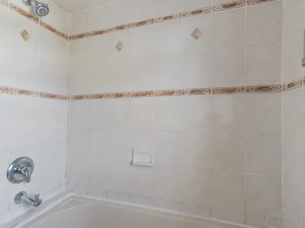 689 2nd Street image 17 of 22