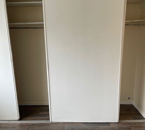 3rd image of 213 Trellis Pl