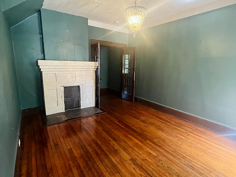 121 Flint St #3 — Photo 7