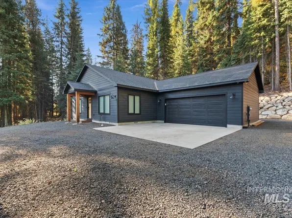 2521 W Mountain Rd, Donnelly, ID 83615
