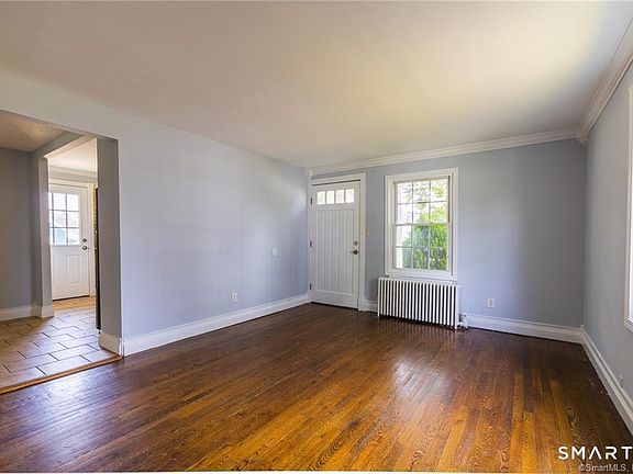 4th image of 480 Ezra Street