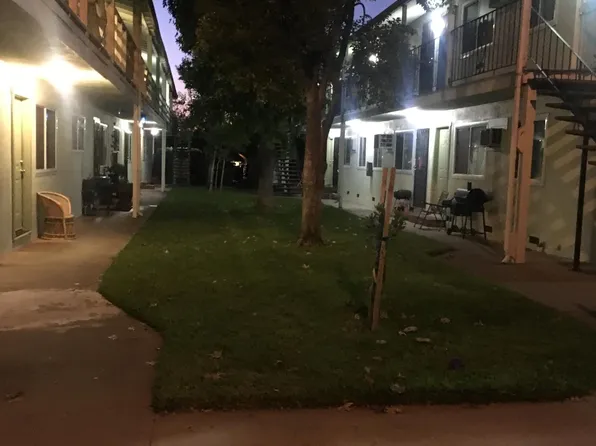 2926 Del Paso Blvd #1, Sacramento, CA 95815