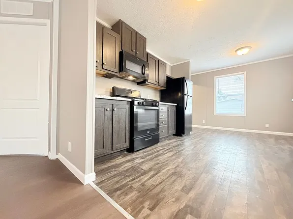 84 Spruce, Hobart, IN 46342