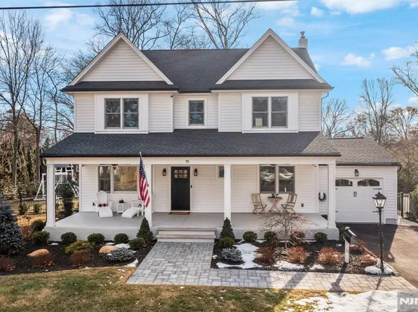 71 Colgate Ave, Wyckoff, NJ 07481