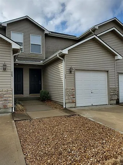 425-J Hawthorne Blvd #3 — Photo 1