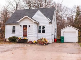 5103 E Lake Rd, Erie, PA 16511