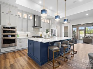 82212 Standing Oak Dr, Charlotte, NC 28278