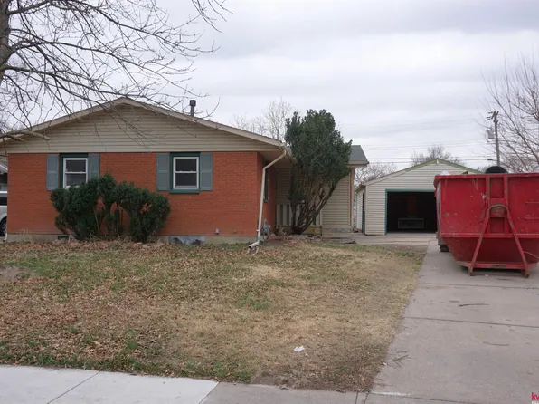 1837 Deweese Dr, Lincoln, NE 68504