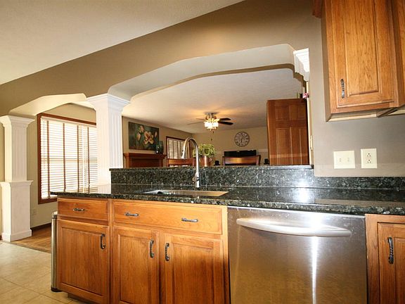 5th image of 53297 Sylvan Ct