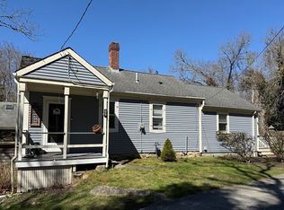 49 Rock Odundee Rd, Dartmouth, MA 02748