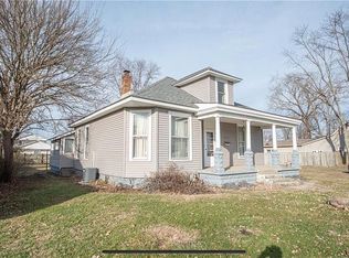 1420 Chestnut St, Columbus, IN 47201