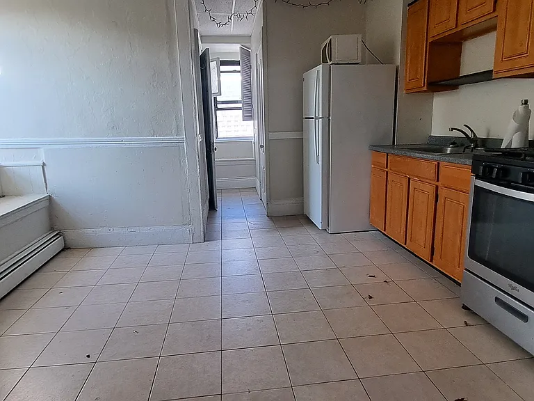 183 Harvard St #3A — Photo 13