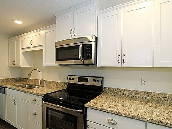 2nd image of 101 N Riverside Dr #8120