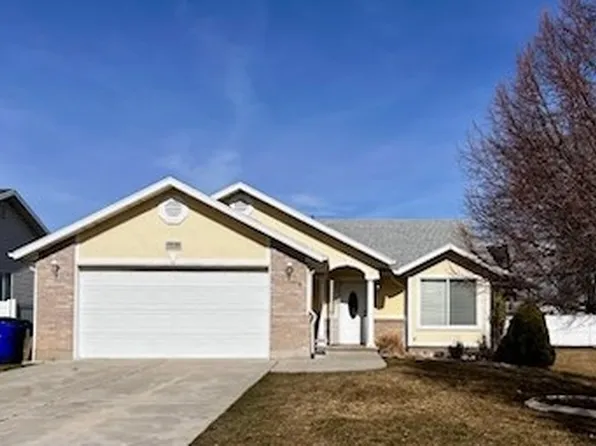 2138 W Craig Ln S, Syracuse, UT 84075