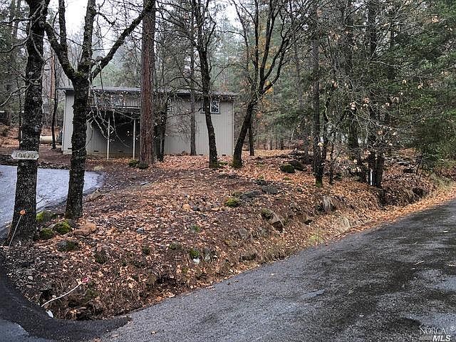 1st image of 10486 Twin Oaks Dr