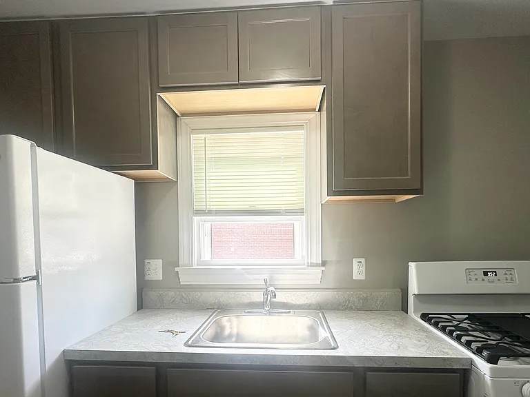 3128 Niagara St #1 — Photo 3