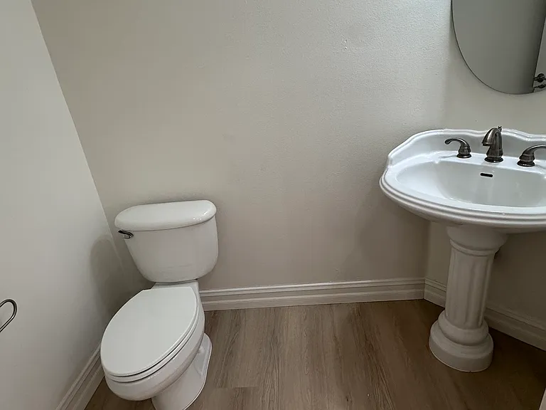 Powder Room.