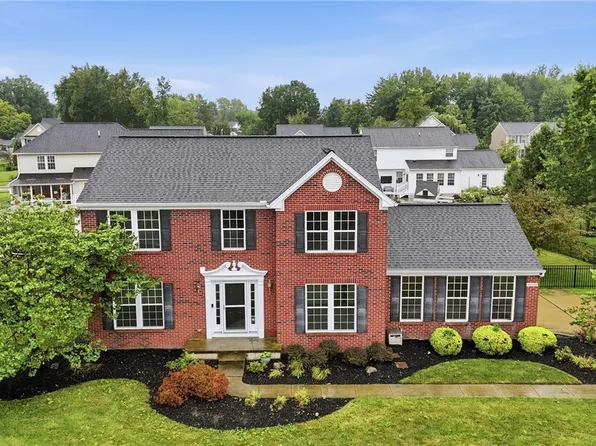 36035 Harbor Dr, North Ridgeville, OH 44039