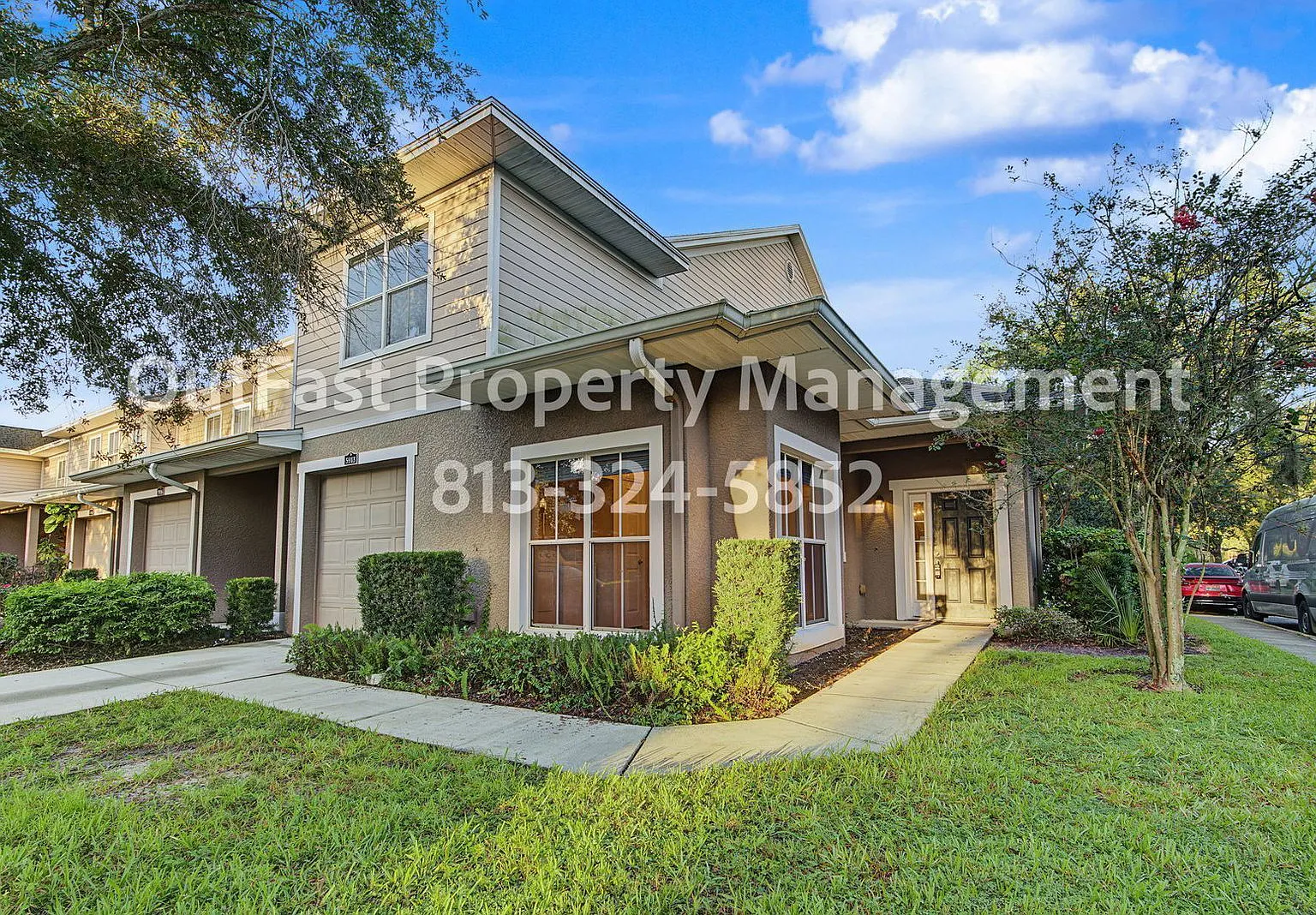 3 bed, 2.5 bath, 1855 sqft, $2,145 — Photo 2
