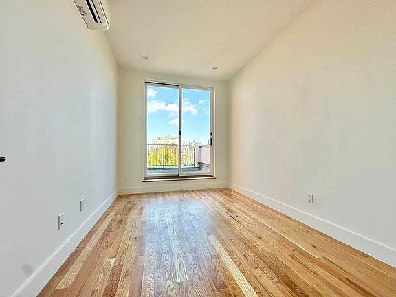 2nd image of 557 Saint Johns Pl #501