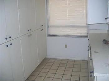 5th image of 1908 E Timberlane Dr