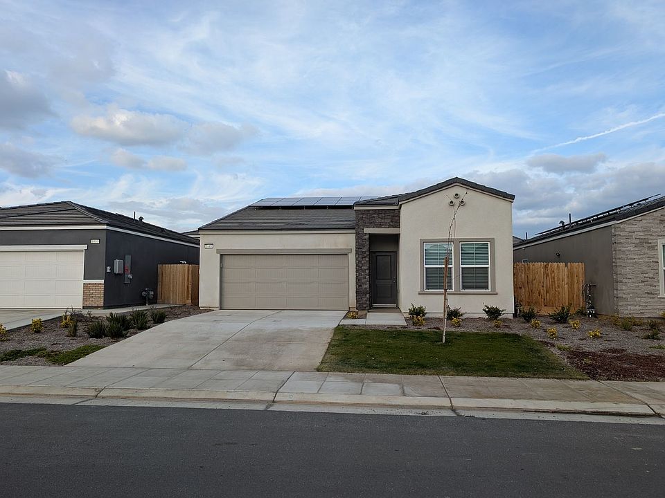 1st image of 1045 Deerhorn Dr W