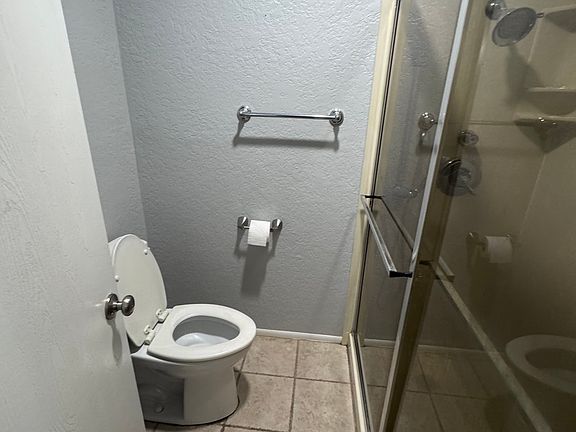 3rd image of 8273 Heartfield Ln