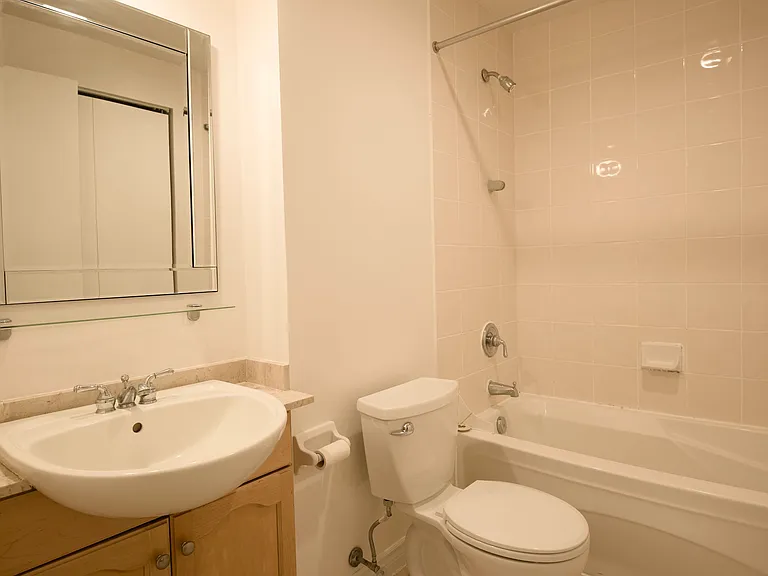 60 Byng Ave #1206 — Photo 10