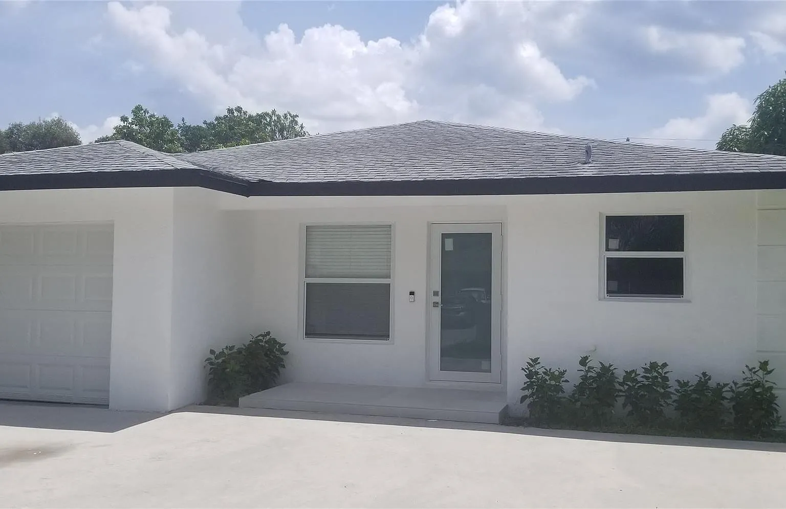 4 bed, 2.0 bath, 1508 sqft, $4,250 — Photo 2