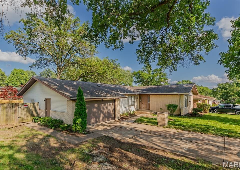 14070 Invicta Dr, Florissant, MO 63034 | Zillow