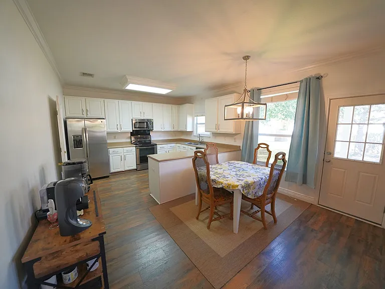 136 Earhart Ln — Photo 17