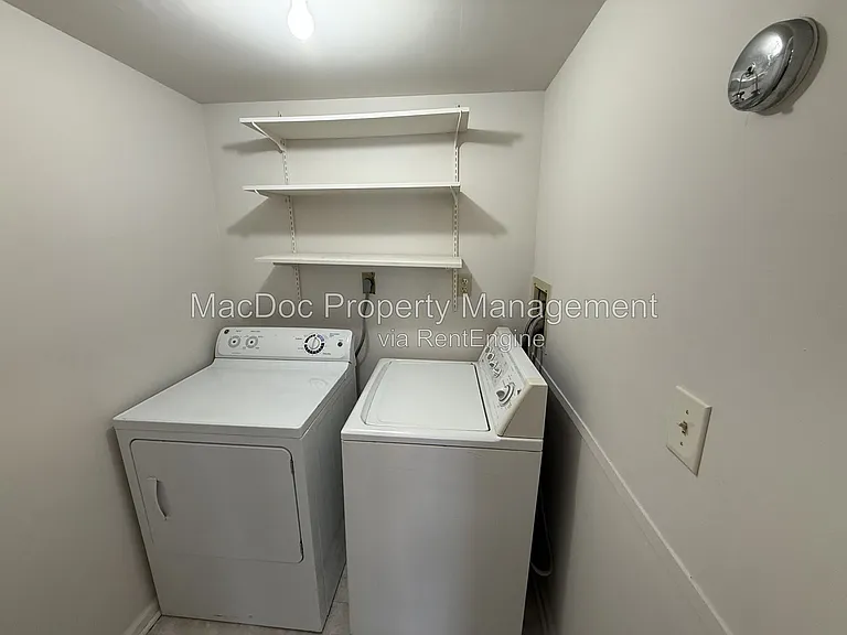 5230 Kings Wood Ln — Photo 11