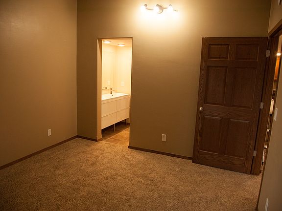 2nd image of 511 E Wye Mesa