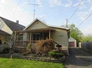 1213 Campbell St, Flint, MI 48507