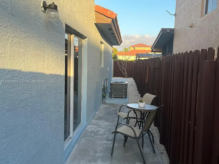 2510 NE 41st Ave — Photo 12