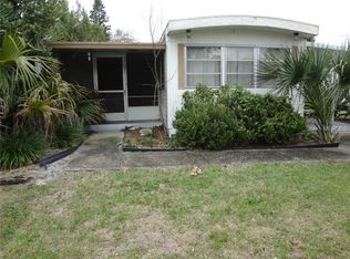 11622 Magnolia Ave, Tavares, FL 32778