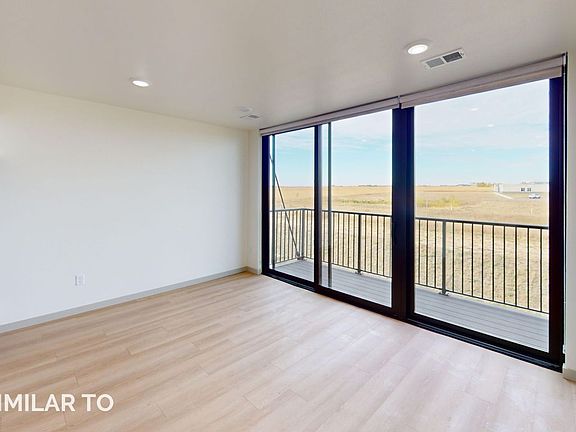4th image of 301 W Dianne St #45706677