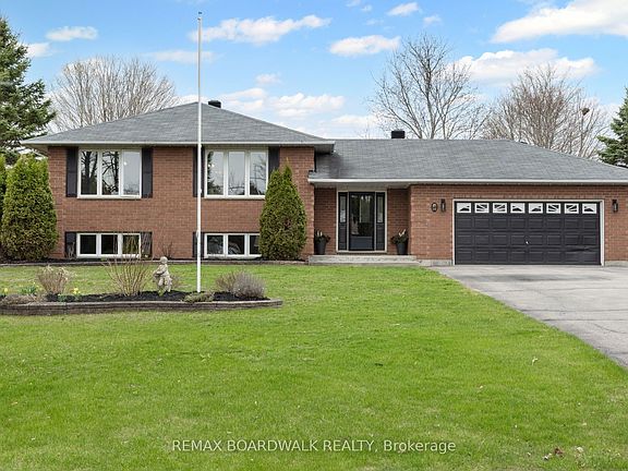 3rd image of 14 Davis Ln