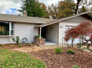 20 S R St, Cottage Grove, OR 97424