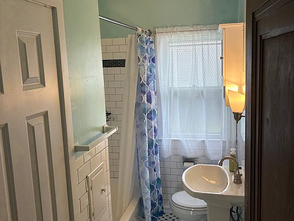 4th image of 1414 Northland Ave #1