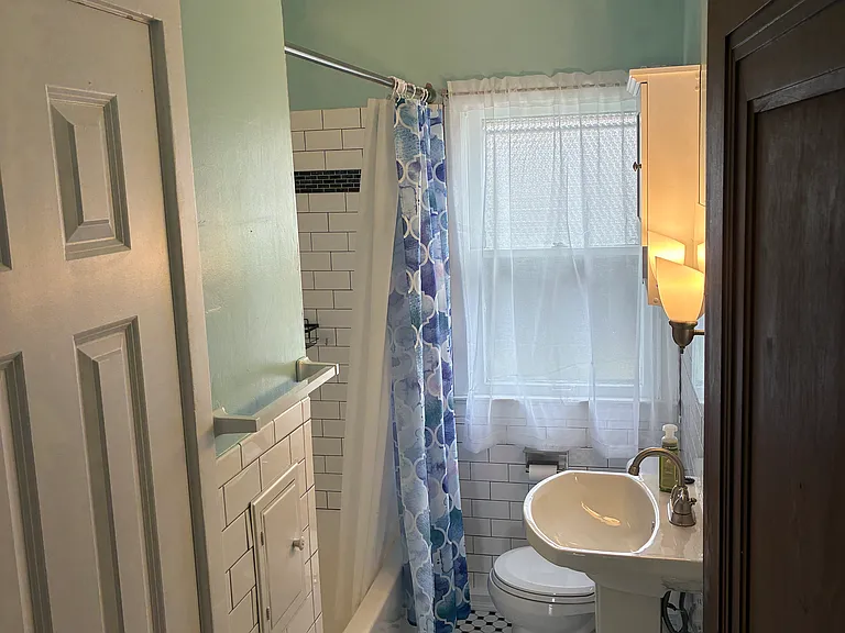 1414 Northland Ave #1 — Photo 4