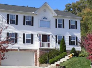 217 Tyler Dr, Cranberry Township, PA 16066