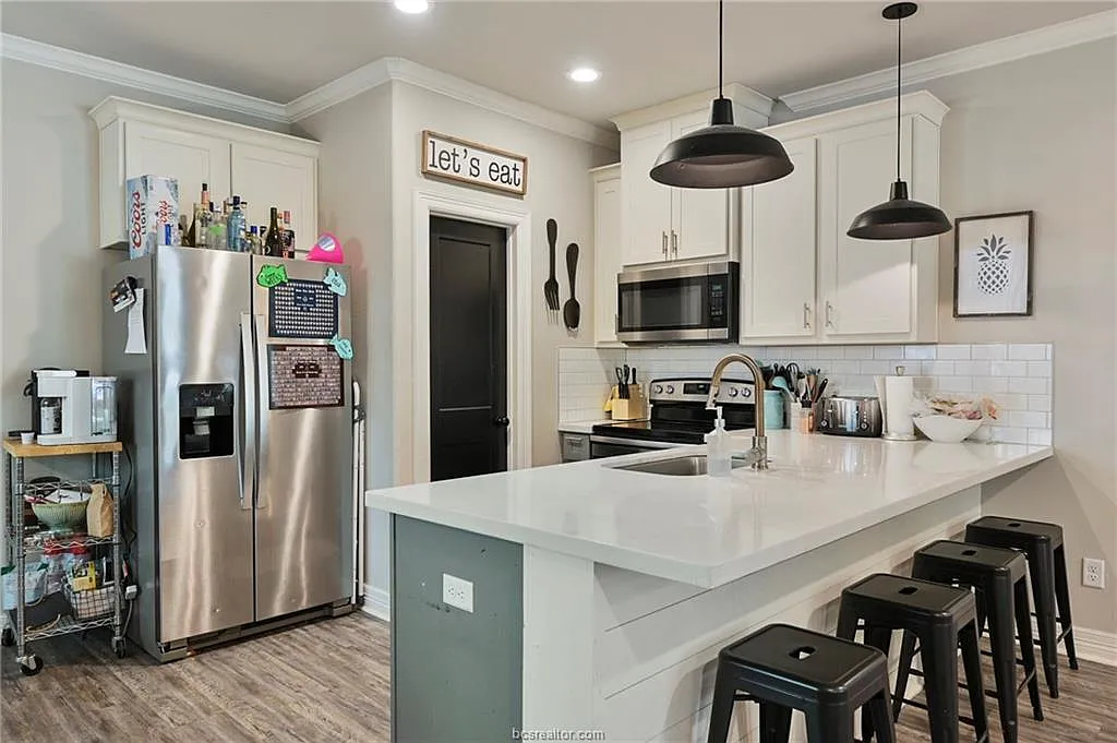 6 bed, 6.5 bath, $4,950 — Photo 3